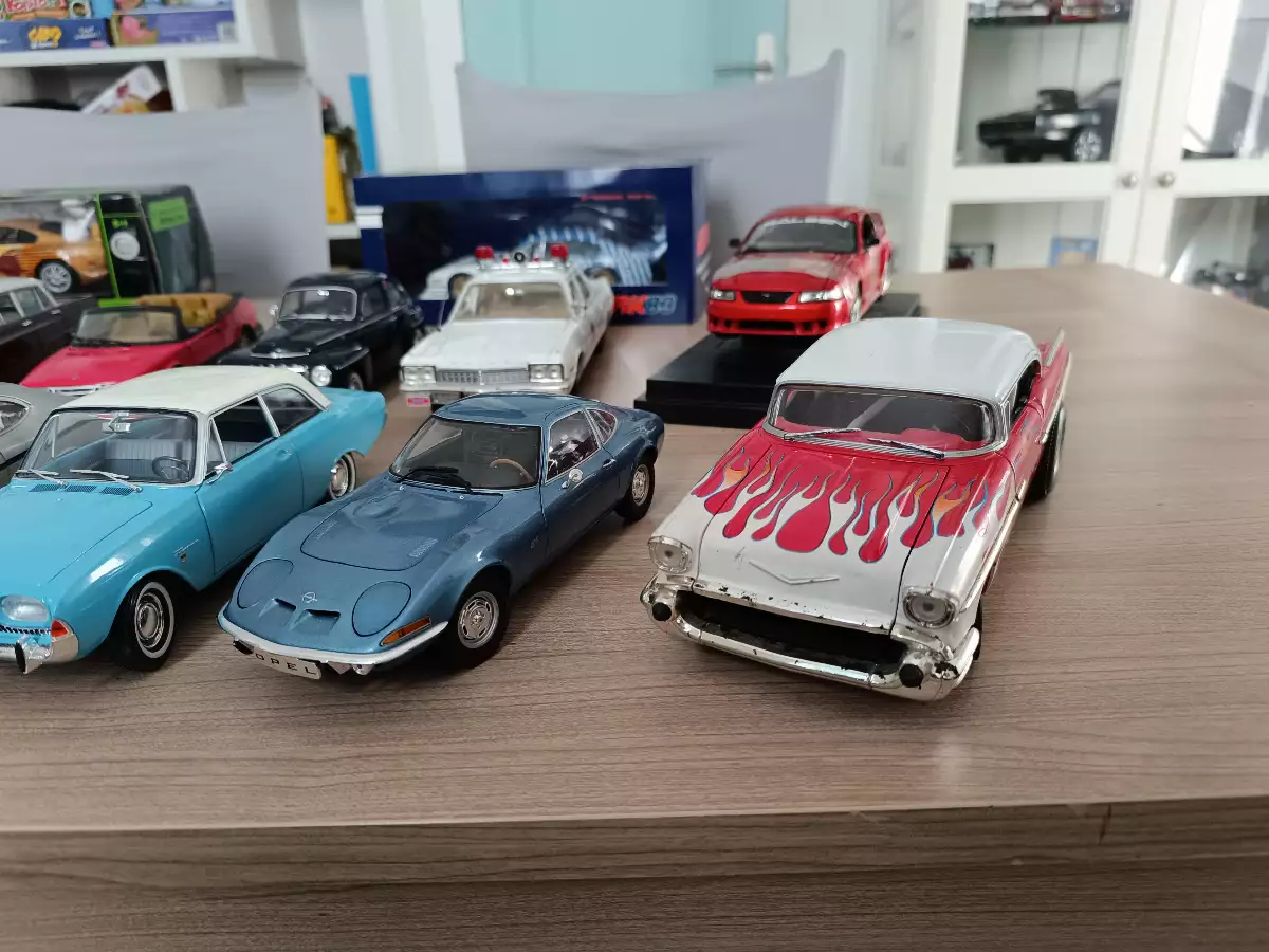 Miniatures 1/18 Opel