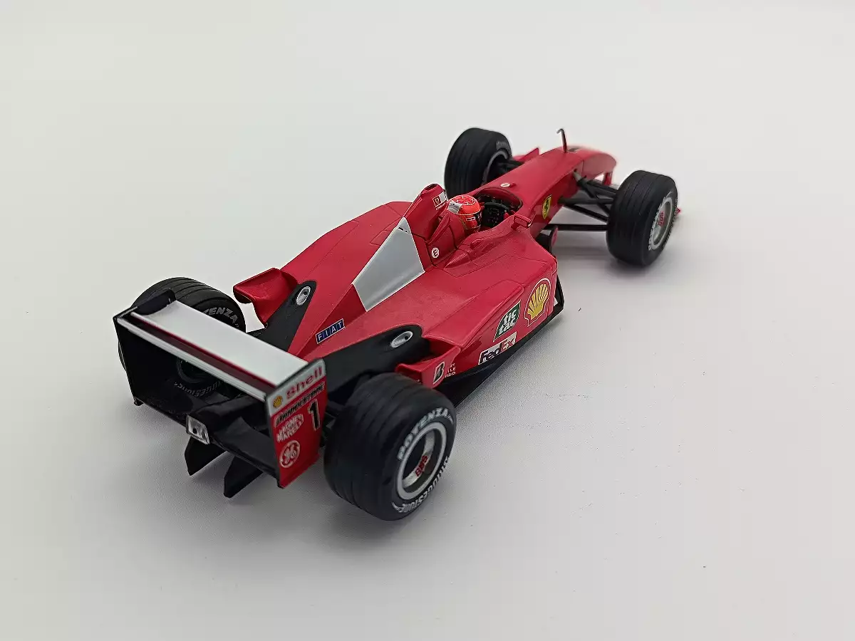 F1 Ferrari 1/18 Schumacher